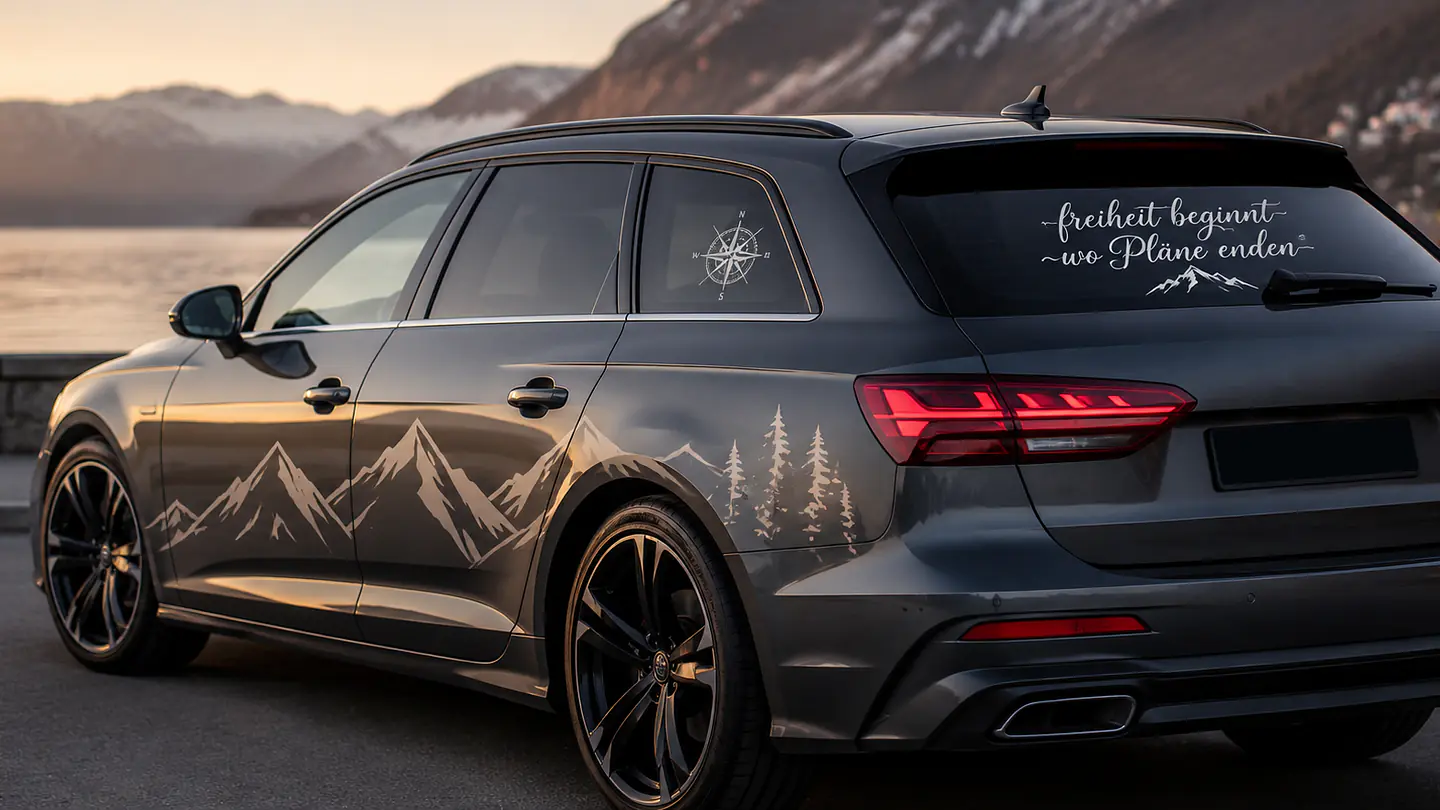 Autoaufkleber mit Motiven und Schriftzügen